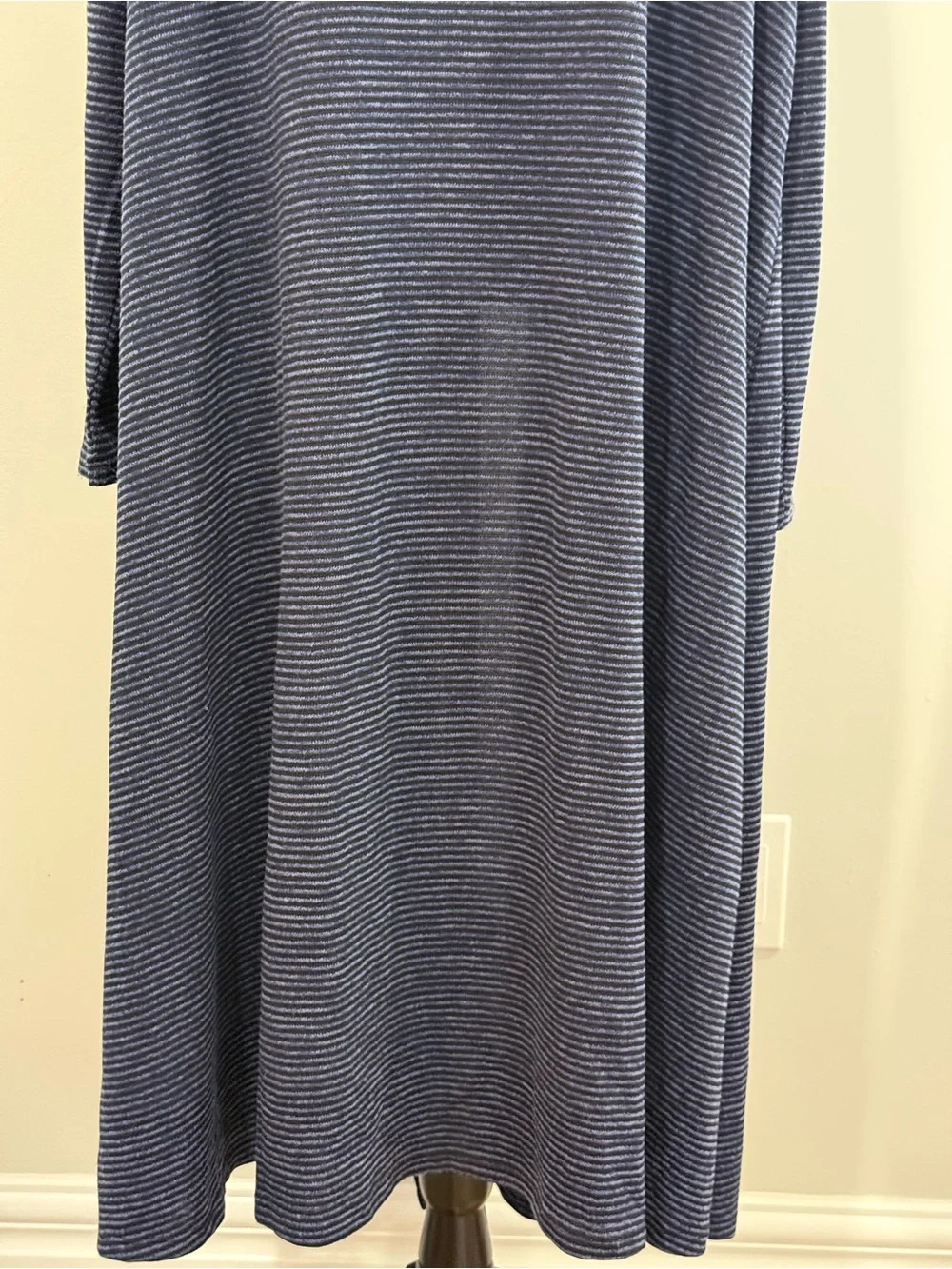 LuLaRoe XL Navy Striped Open-Front Long Cardigan Sweater w Pockets 189 - Picture 6 of 7